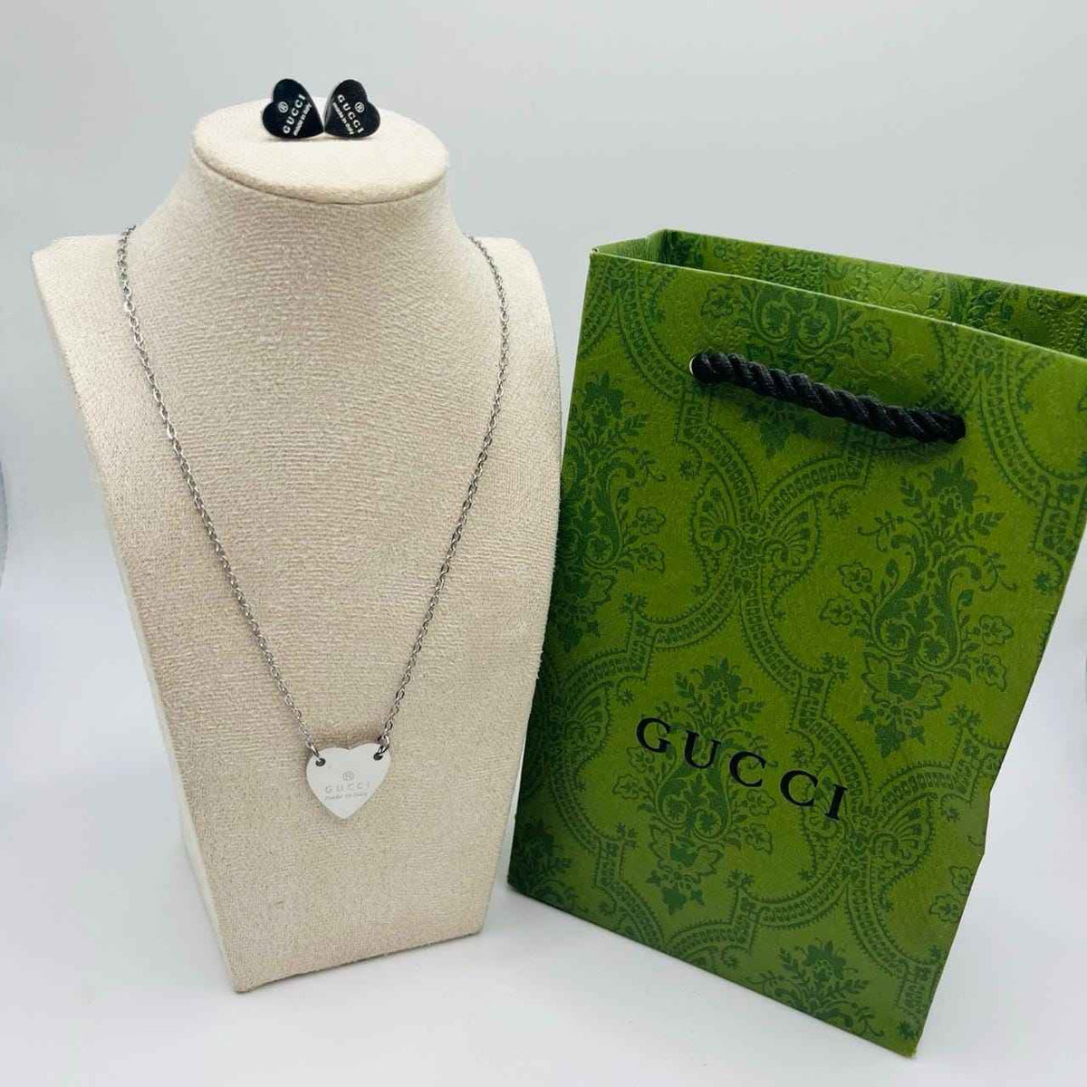 Heart Pendant Jewellery Set – Necklace & Earrings | طقم مجوهرات قلادة القلب