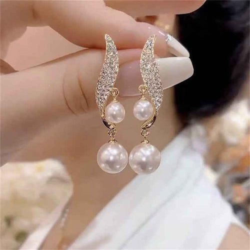 Elegant Pearl Drop Earrings