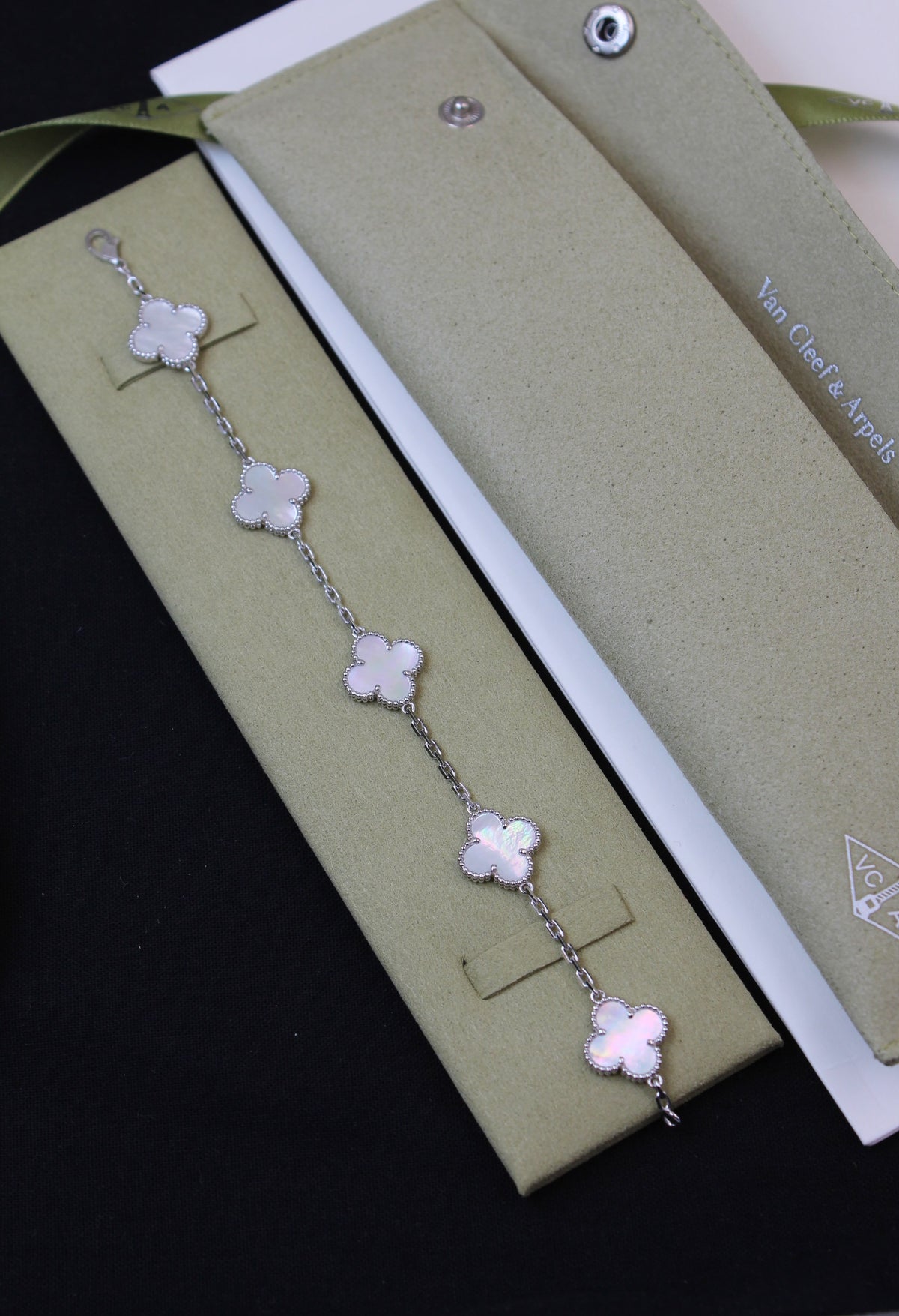 VanCleef & Arpels Vintage Alhambra Bracelet – 5 Motifs | 18K Gold Plated | Mother of Pearl
