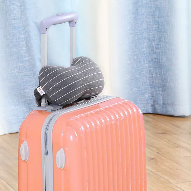 Foldable U-Shape Travel Neck Pillow | Soft Portable Neck Support Cushion | وسادة رقبة قابلة للطي