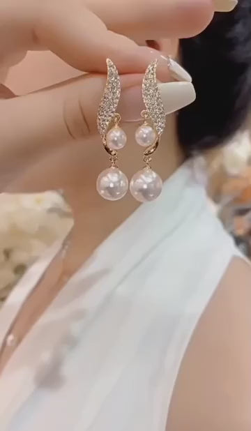 Elegant Pearl Drop Earrings